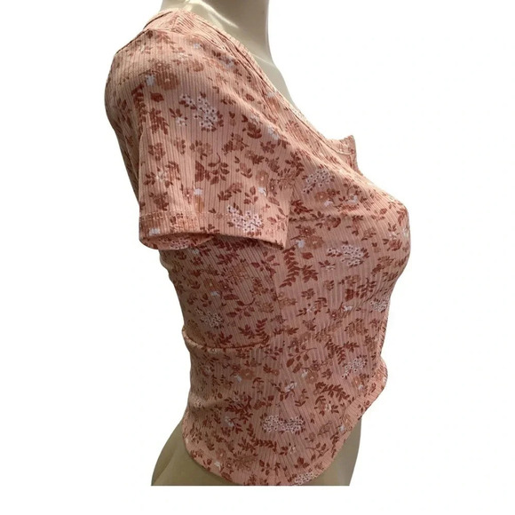 Pink Rose Size Medium Crop Button Front Top. New With Tags - Picture 2 of 7